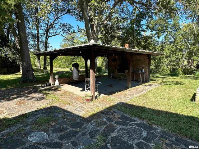 $238,000 | 407 West Water Street, Pinckneyville, IL 62274