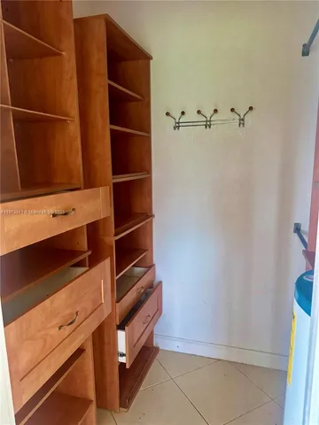 a view of walk in closet