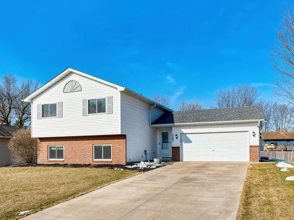 $355,000 | 3265 Norway Drive South, Cambridge, MN 55008