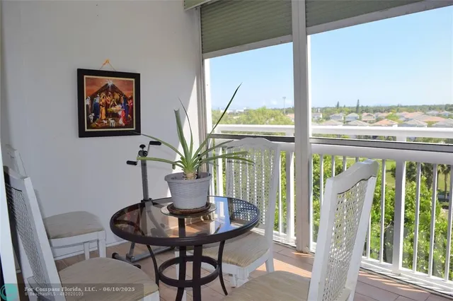 $149,000 | 4400 Hillcrest Drive, Unit 605A, Hollywood, FL 33021