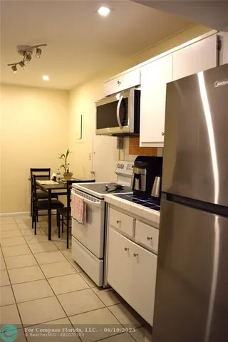 $149,000 | 4400 Hillcrest Drive, Unit 605A, Hollywood, FL 33021