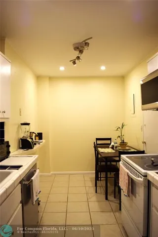 $149,000 | 4400 Hillcrest Drive, Unit 605A, Hollywood, FL 33021