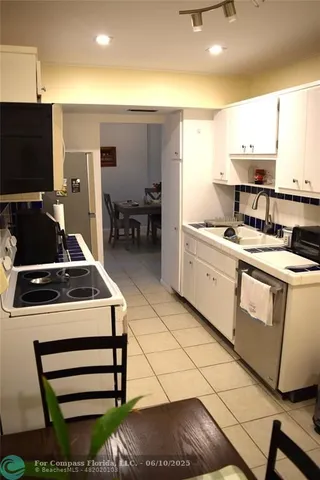 $149,000 | 4400 Hillcrest Drive, Unit 605A, Hollywood, FL 33021