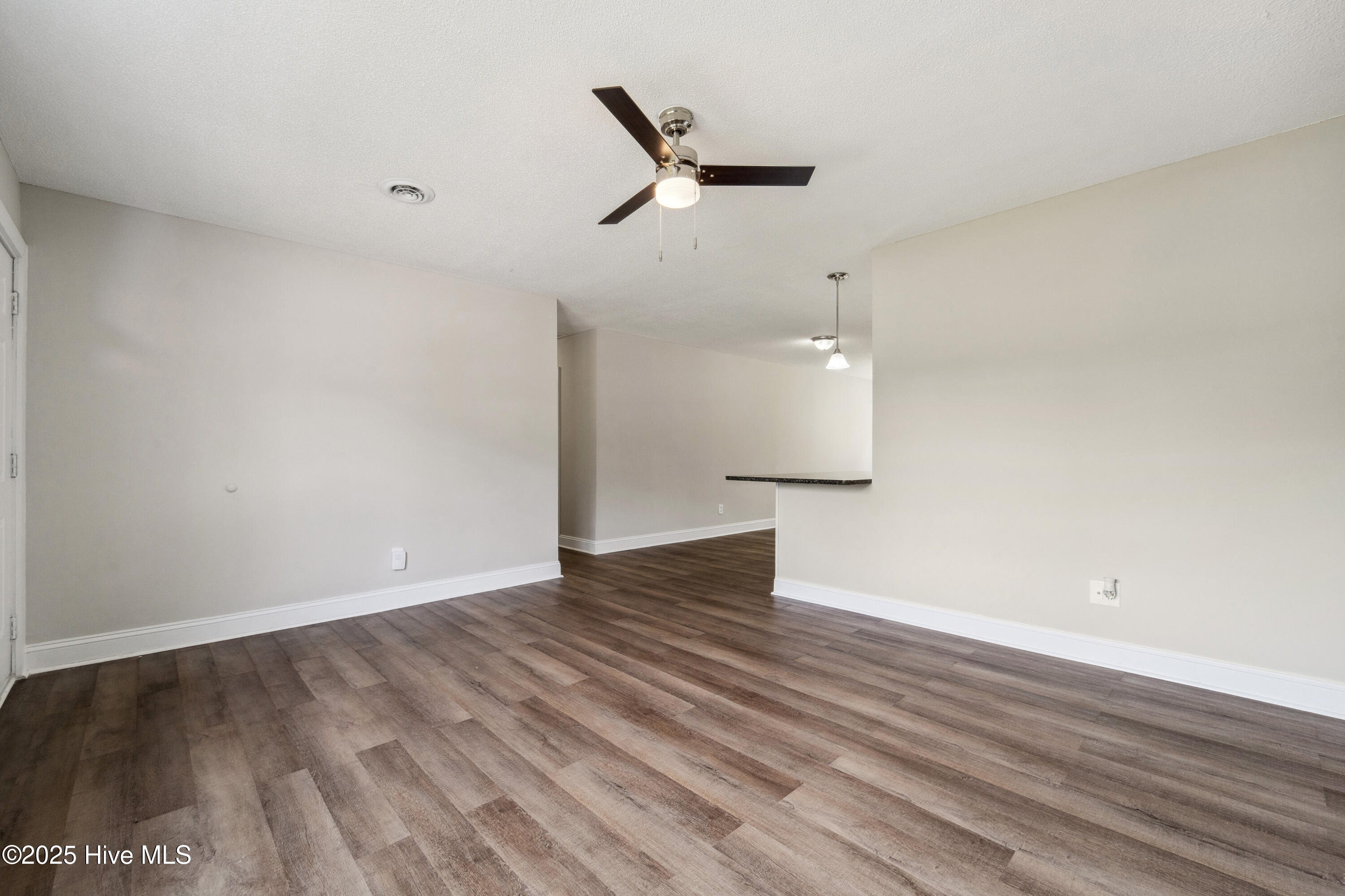 109 Shipman Road Havelock, NC 28532 - Photo 6 of 27 DSC08638