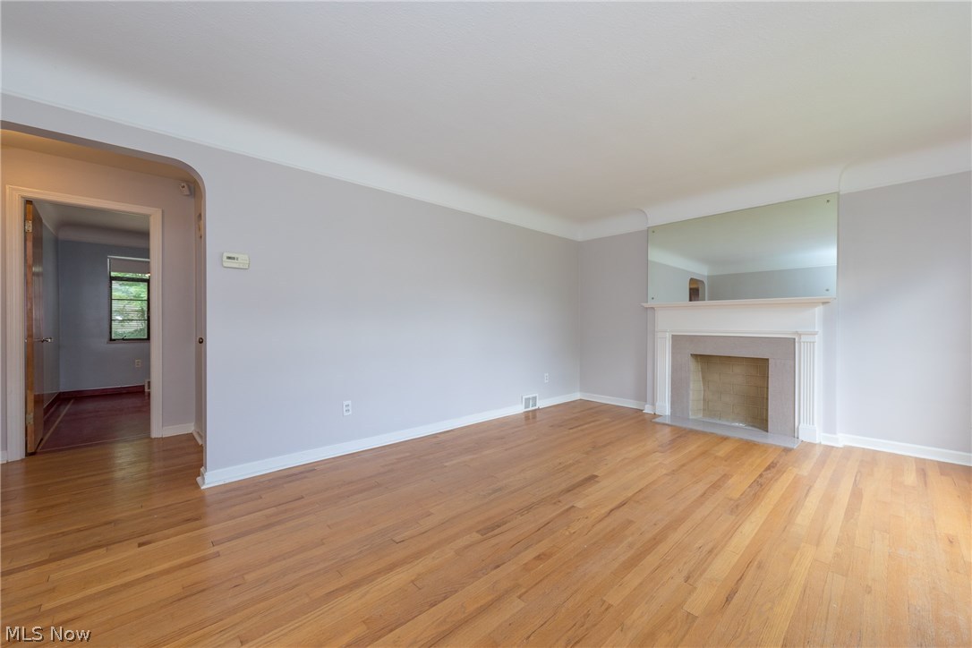 1131 Castleton Road Cleveland Heights, OH 44121 - Photo 2 of 30
