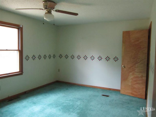 11417 Watterson Road Churubusco, IN 46723 - Photo 11 of 14