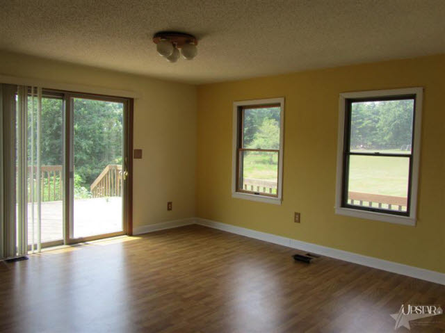 11417 Watterson Road Churubusco, IN 46723 - Photo 6 of 14