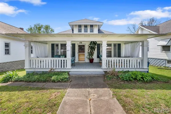 $149,900 | 411 East Maple Street, Scott City, MO 63780