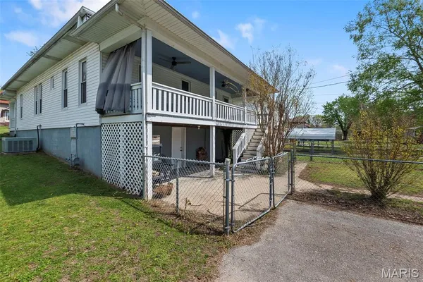 $149,900 | 411 East Maple Street, Scott City, MO 63780