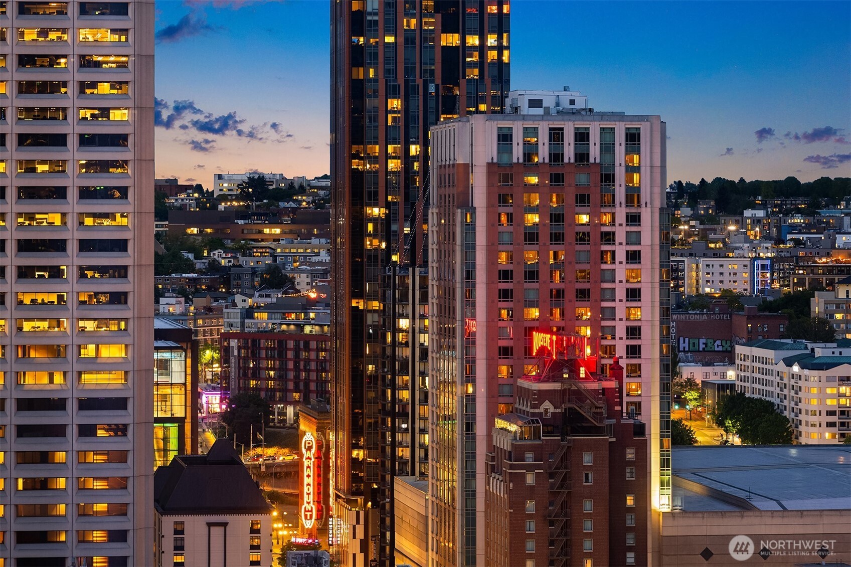 121 Stewart Street, Unit 2501 Seattle, WA 98101 - Photo 27 of 40