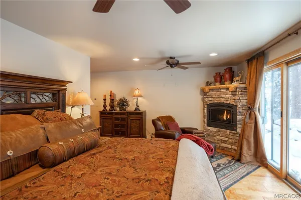 $1,695,000 | 42028 Sky View Ridge, Big Bear Lake, CA 92315