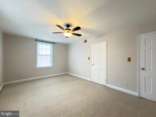 $1,595 | 24 South Old Glebe Road, Unit 202, Arlington, VA 22204