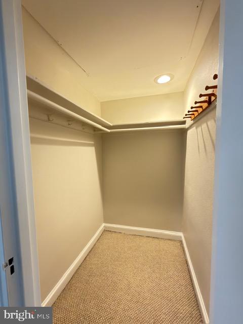 24 South Old Glebe Road, Unit 202 Arlington, VA 22204 - Photo 22 of 22 a view of small space