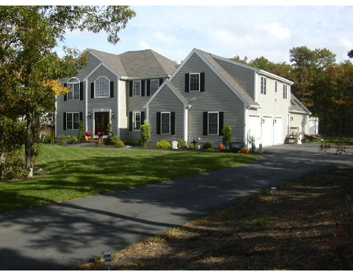 14 Harlow Farm Road Bourne, MA 02562 - Photo 1 of 7 Gallery Image 1