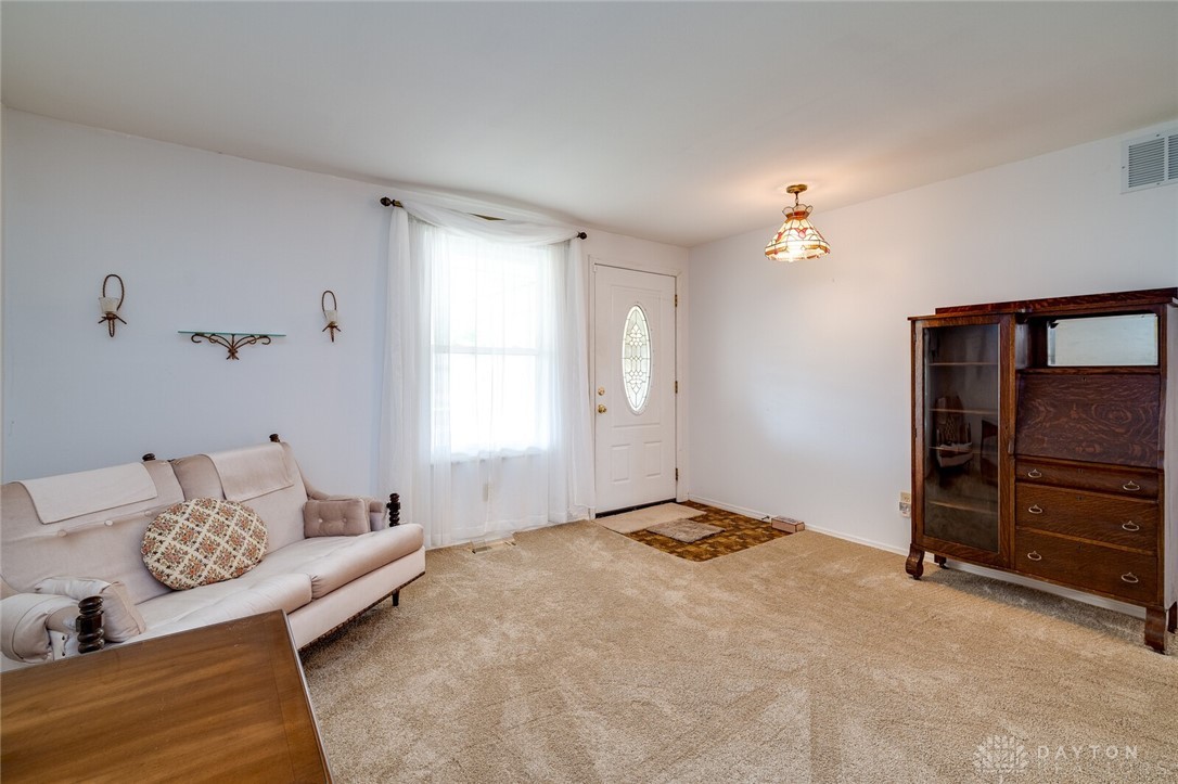 5867 Charlesgate Road Huber Heights, OH 45424 - Photo 7 of 33