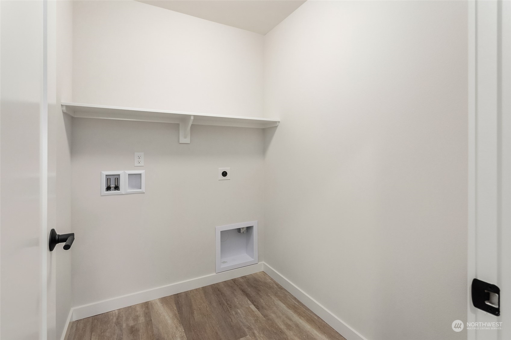 616 237th Place Southeast, Unit E Bothell, WA 98021 - Photo 23 of 27 a view of small space with closet