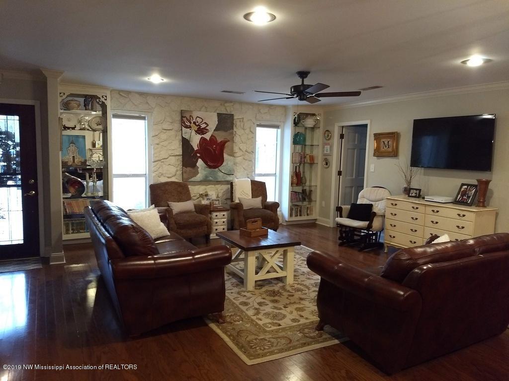 1835 Stable Road Hernando, MS 38632 - Photo 5 of 23 ISqpsk33y1i3uk1000000000