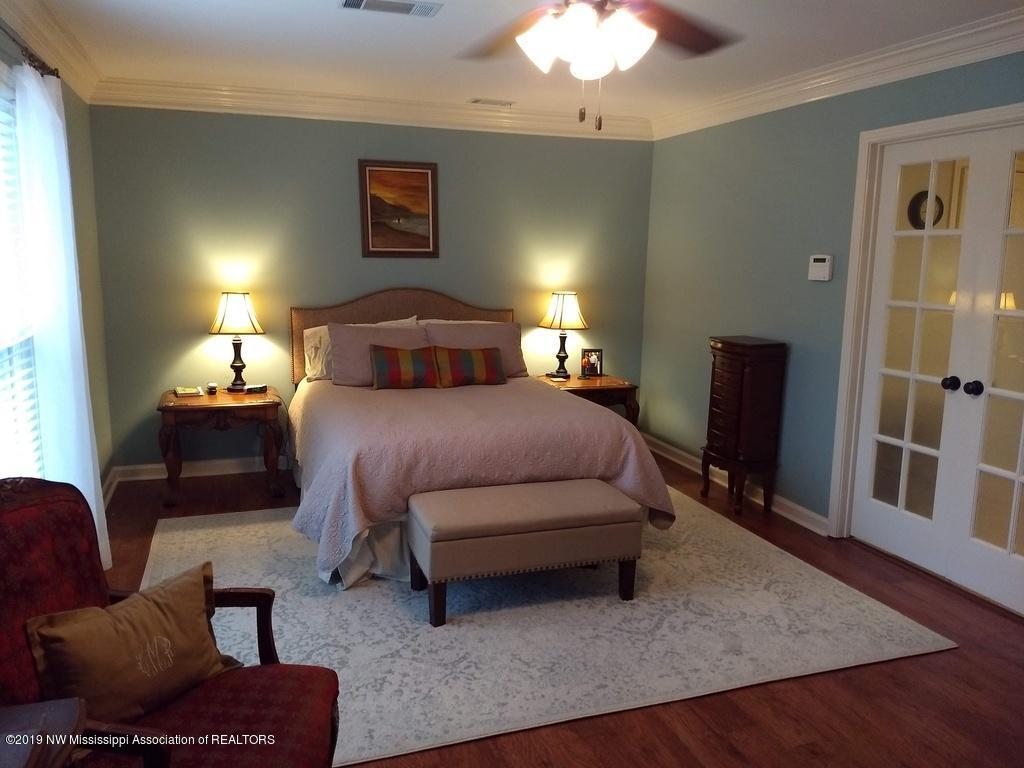 1835 Stable Road Hernando, MS 38632 - Photo 8 of 23 IS6mcuicyhnrih1000000000