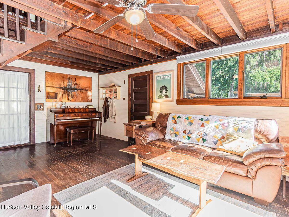 83 Buckberg Road Stony Point, NY 10986 - Photo 3 of 28 3 LR