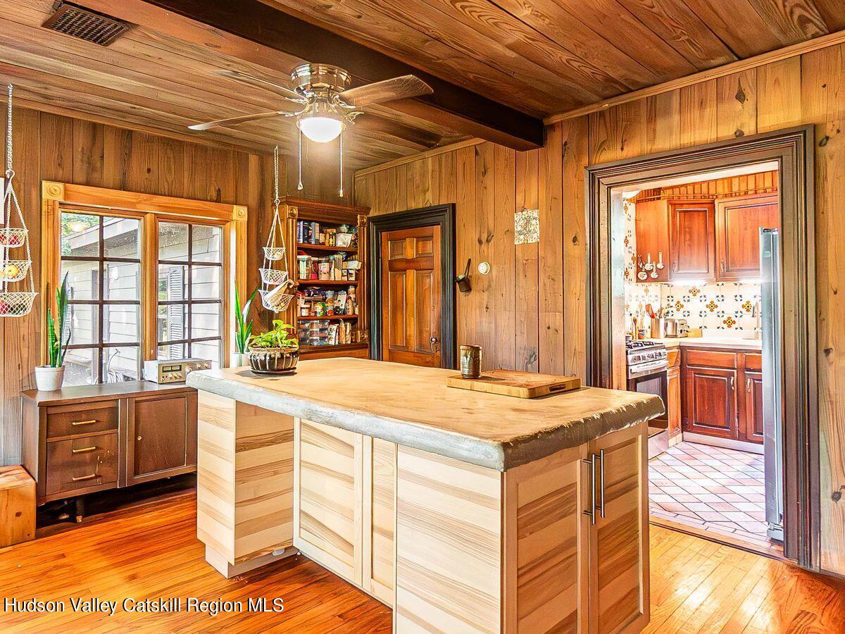 83 Buckberg Road Stony Point, NY 10986 - Photo 8 of 28 8 ISLAND KITCH