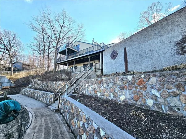 $638,000 | 569 Sunrise Acres Point, Sunrise Beach, MO 65079