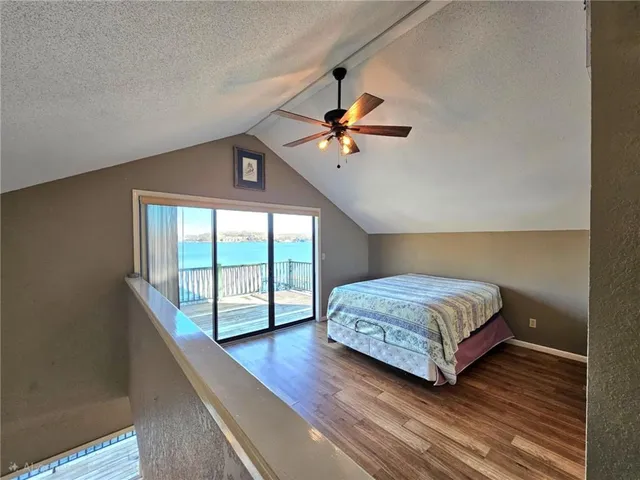 $648,000 | 569 Sunrise Acres Point, Sunrise Beach, MO 65079