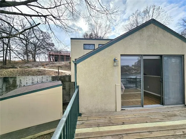 $648,000 | 569 Sunrise Acres Point, Sunrise Beach, MO 65079