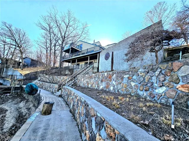 $648,000 | 569 Sunrise Acres Point, Sunrise Beach, MO 65079