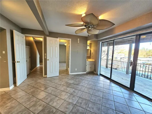 $648,000 | 569 Sunrise Acres Point, Sunrise Beach, MO 65079