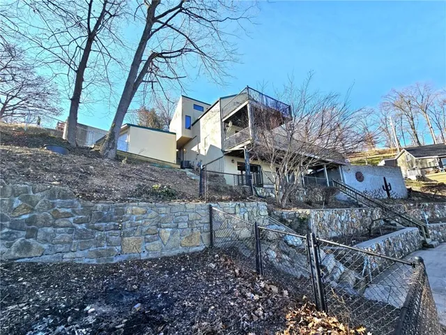 $648,000 | 569 Sunrise Acres Point, Sunrise Beach, MO 65079