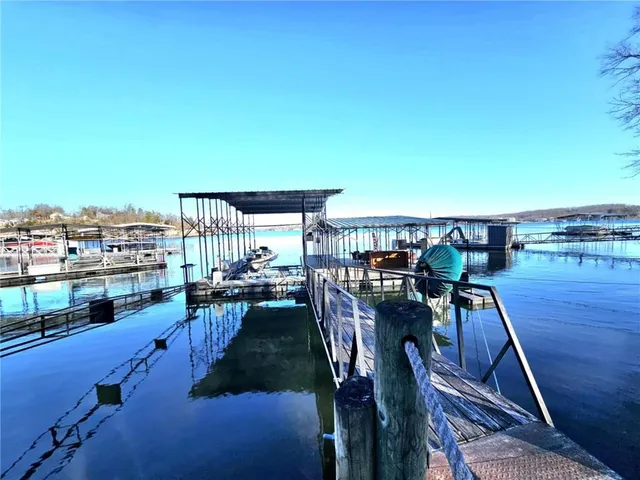 $648,000 | 569 Sunrise Acres Point, Sunrise Beach, MO 65079