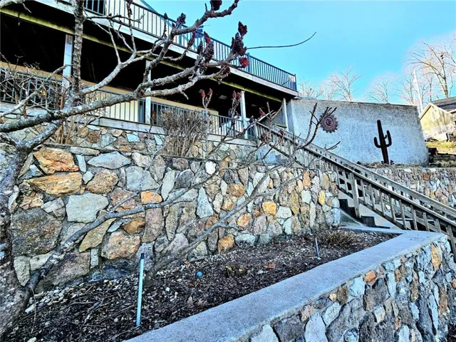 $648,000 | 569 Sunrise Acres Point, Sunrise Beach, MO 65079