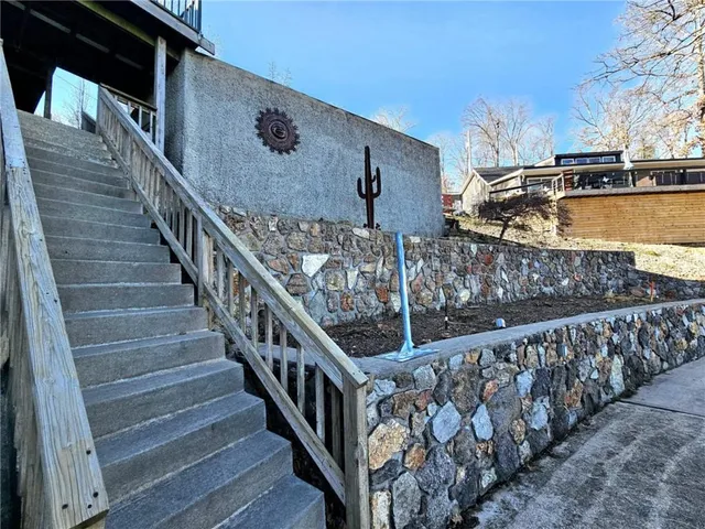 $648,000 | 569 Sunrise Acres Point, Sunrise Beach, MO 65079