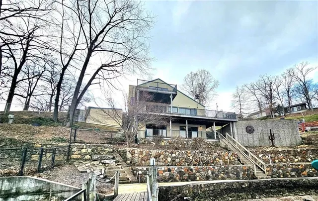 $648,000 | 569 Sunrise Acres Point, Sunrise Beach, MO 65079