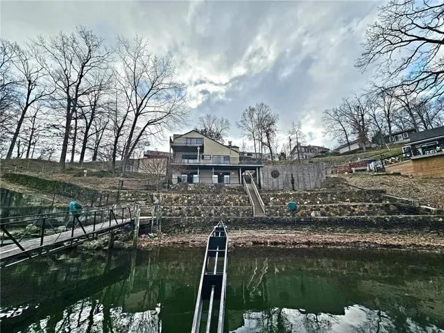 $648,000 | 569 Sunrise Acres Point, Sunrise Beach, MO 65079