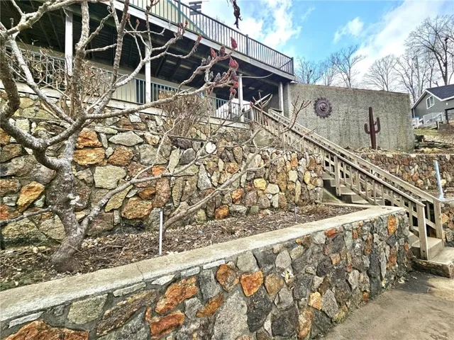 $648,000 | 569 Sunrise Acres Point, Sunrise Beach, MO 65079