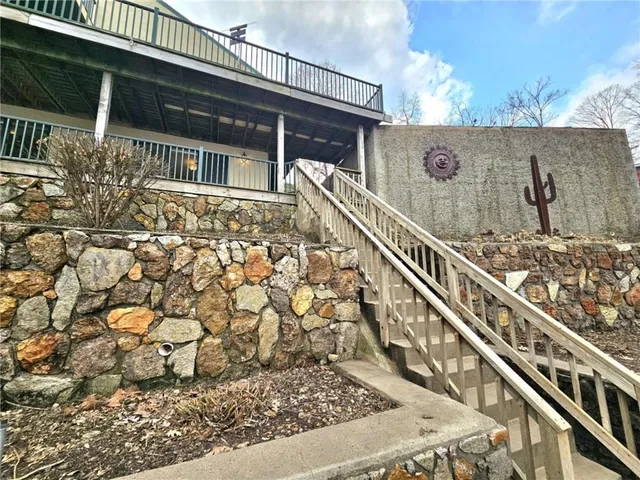 $648,000 | 569 Sunrise Acres Point, Sunrise Beach, MO 65079