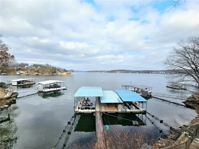 $648,000 | 569 Sunrise Acres Point, Sunrise Beach, MO 65079