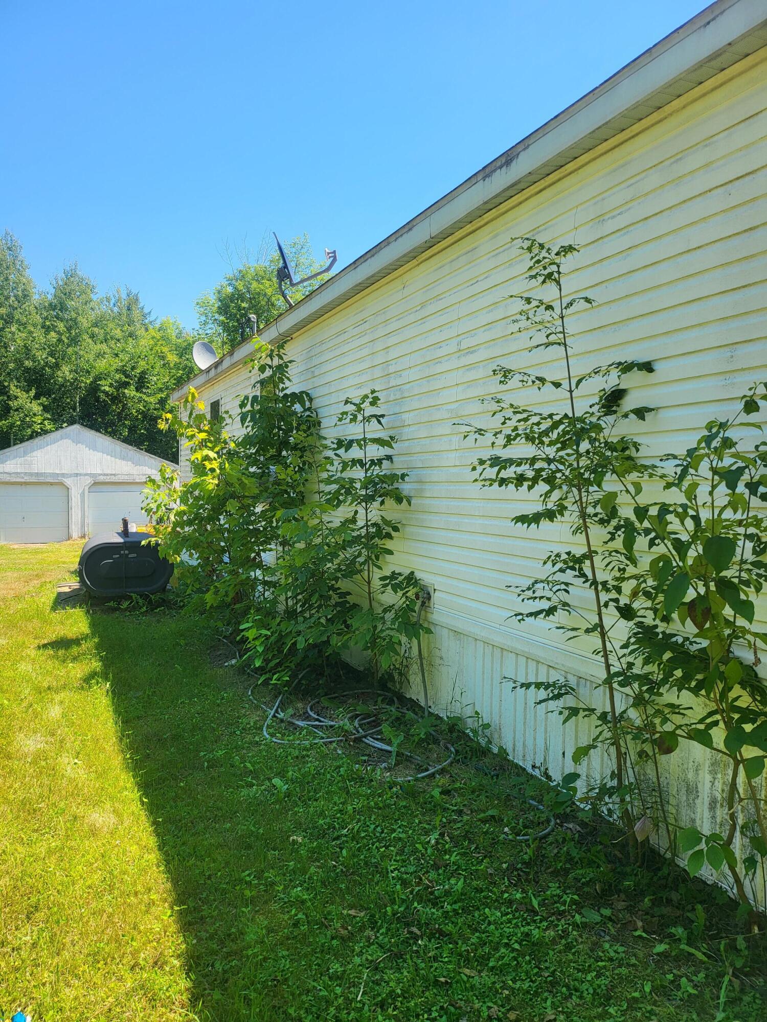 645 Mercer Road Norridgewock, ME 04957 - Photo 4 of 27 20220802_120702
