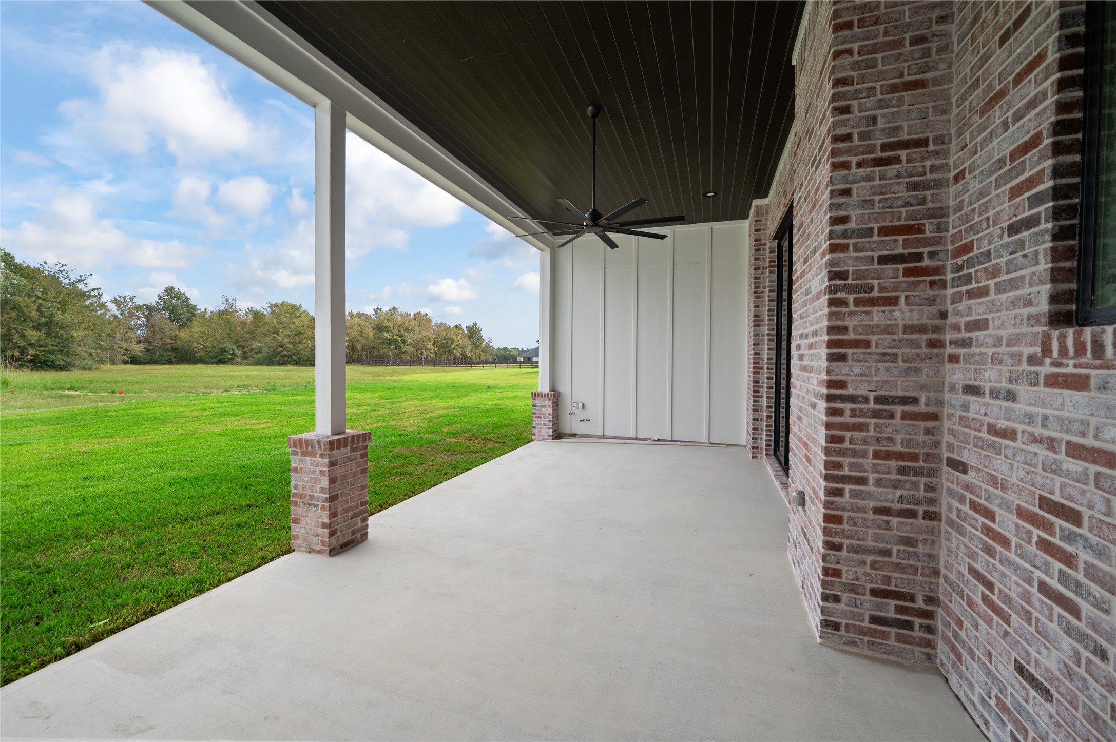 24940 Hopeview Way Montgomery, TX 77356 - Photo 10 of 49 a view of an house with backyard and garden