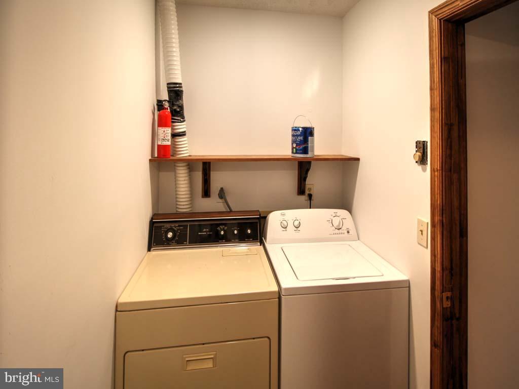 176 Ashby Road Basye, VA 22810 - Photo 21 of 23 Laundery