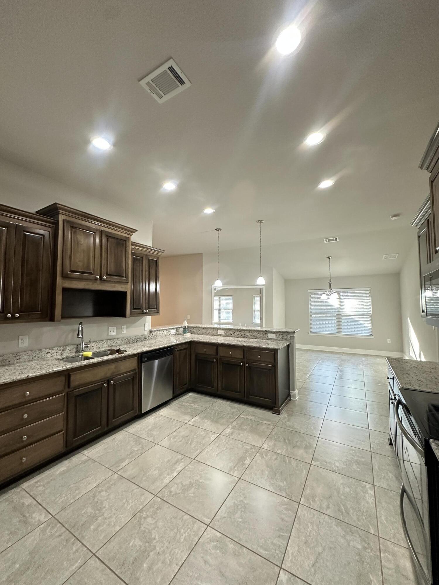 670 Red Fern Road Crestview, FL 32536 - Photo 9 of 54 IMG_1263