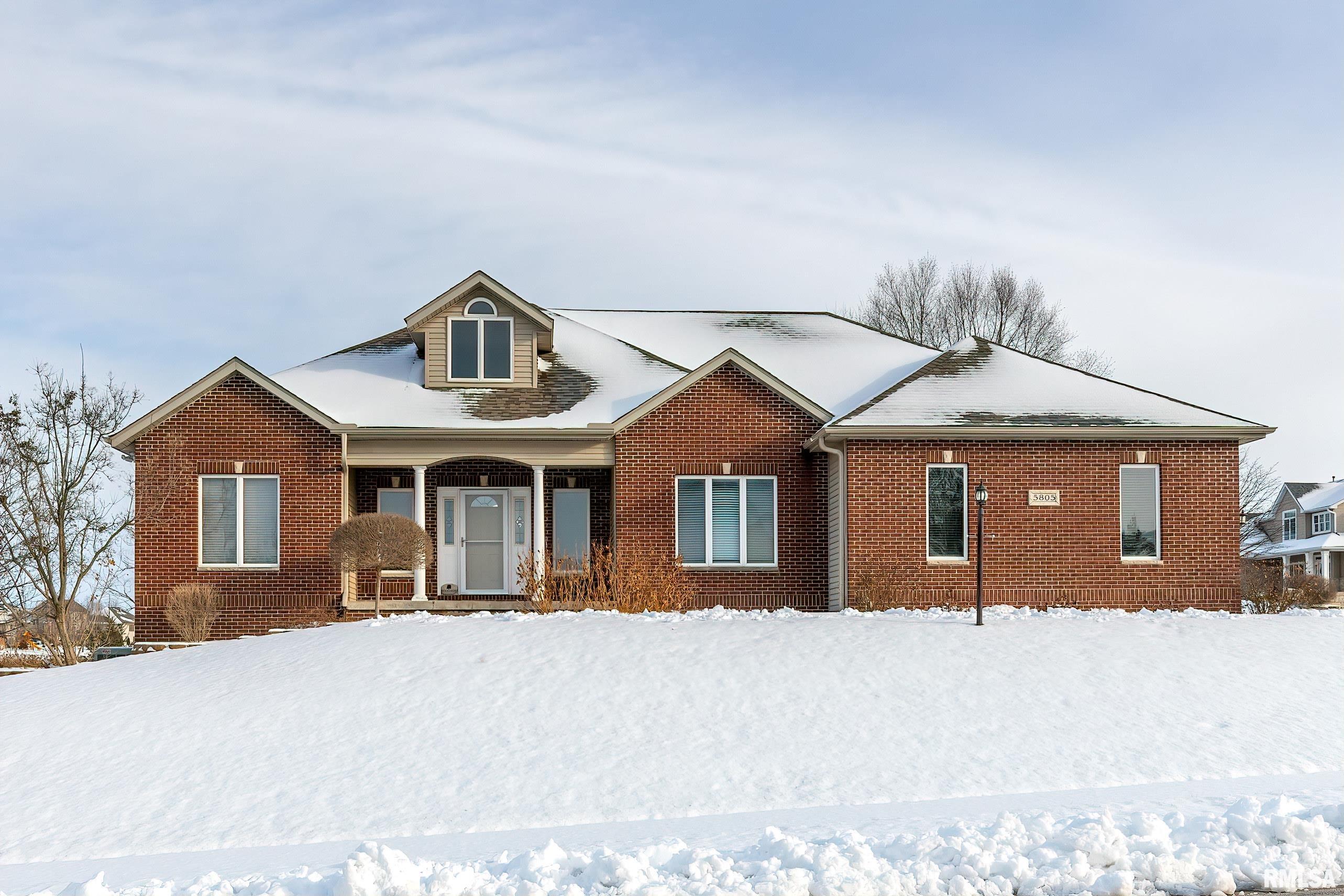 5805 Cardinal Road Bettendorf, IA 52722 - Photo 1 of 39 Gallery Image 1