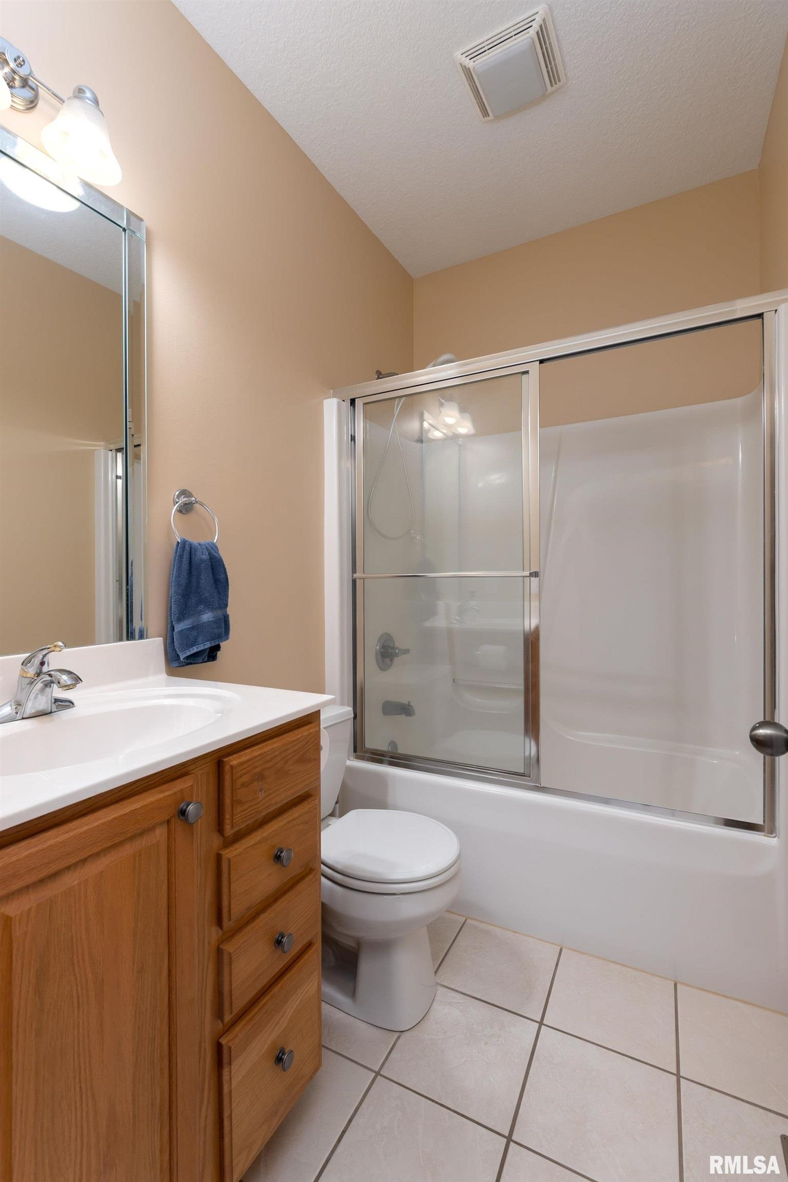 5805 Cardinal Road Bettendorf, IA 52722 - Photo 22 of 39 Gallery Image 22