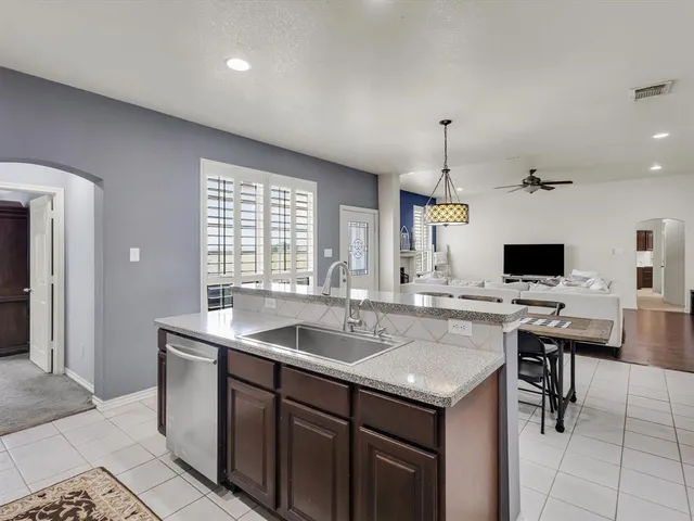 $615,000 | 6859 County Road 1140, Leonard, TX 75452