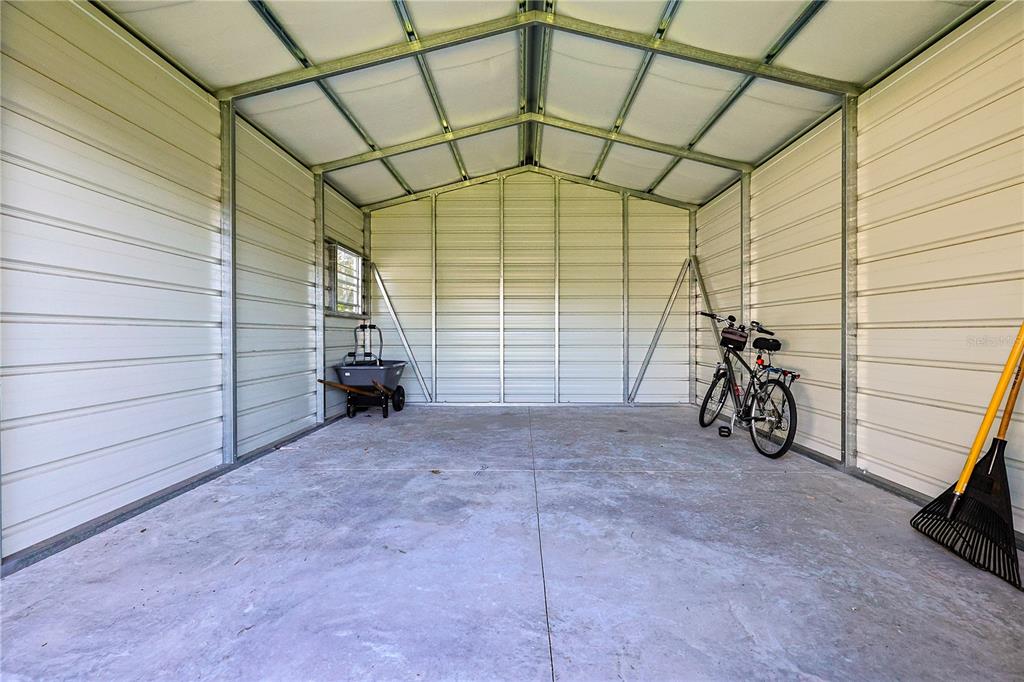 6367 Southwest 117th St Road Ocala, FL 34476 - Photo 38 of 43 a view of a garage