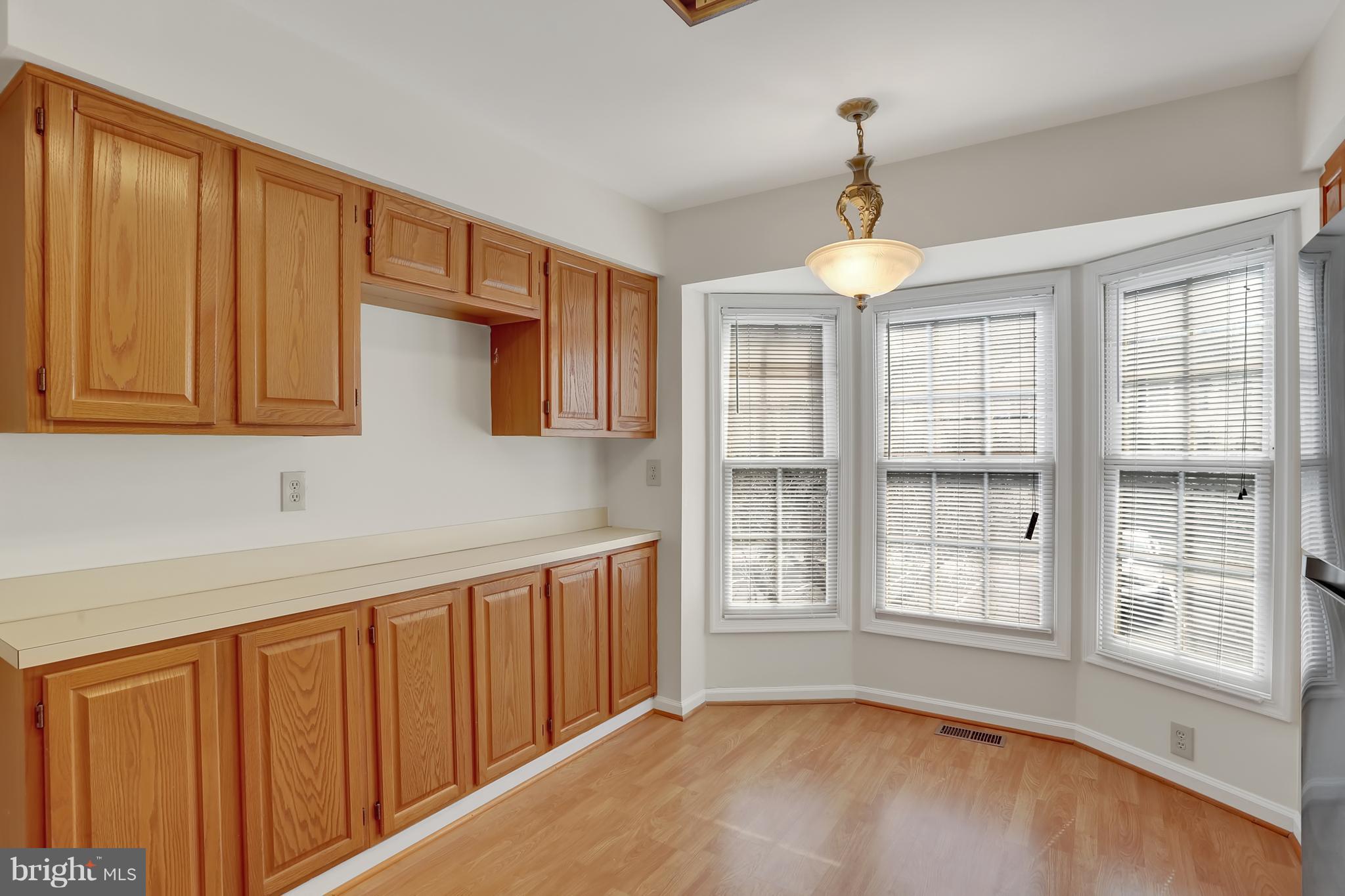 5588 Rivendell Place Frederick, MD 21703 - Photo 3 of 24 Sunny bay window, Fresh paint