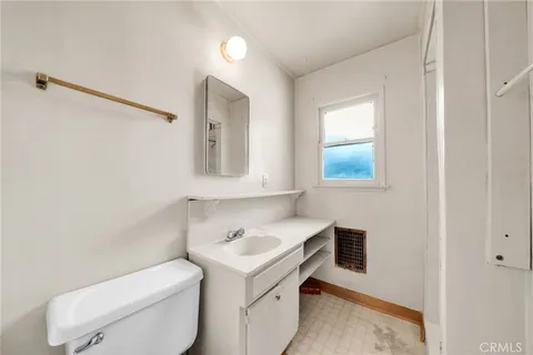 $849,500 | 1931 Volk Avenue, Long Beach, CA 90815