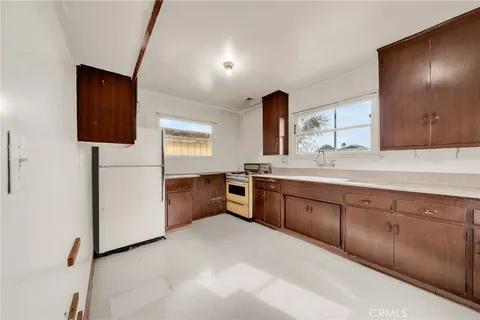 $849,500 | 1931 Volk Avenue, Long Beach, CA 90815