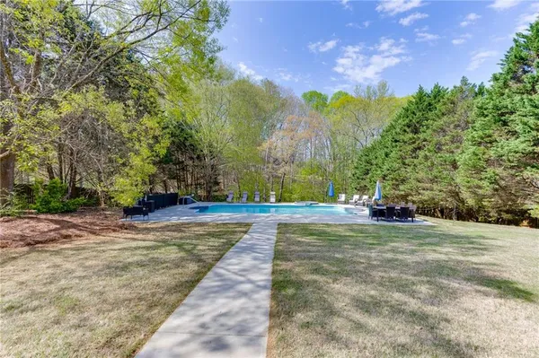 $660,000 | 203 Whitaker Way, Hoschton, GA 30548